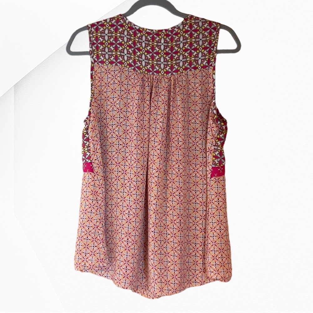 DR2 Sleeveless Blouse Size Large - Picture 2 of 7